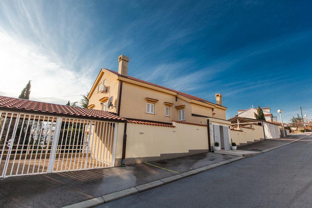 Apartments Casa Mia Dramalj Luaran gambar
